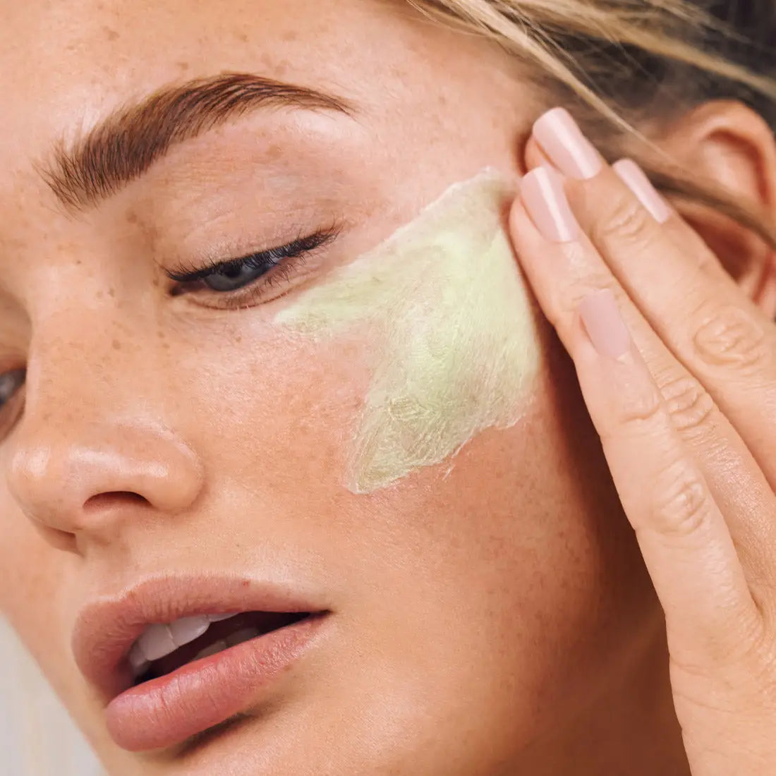 Odacite Green Smoothie Cucumber + Apple Quenching Cream 50ml