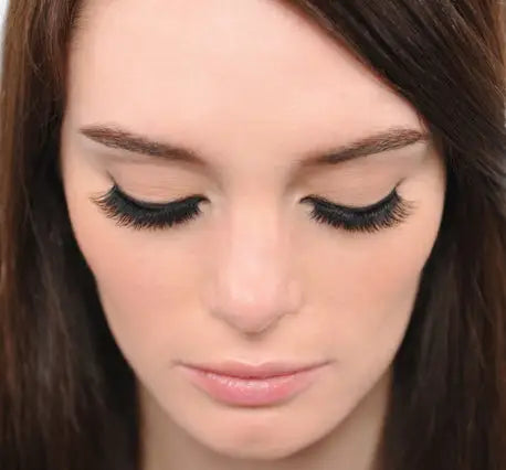 Velour Lashes Lash in the City